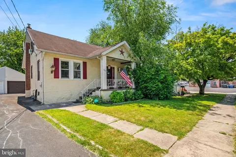 221 Cricket Ave, Glenside, PA 19038