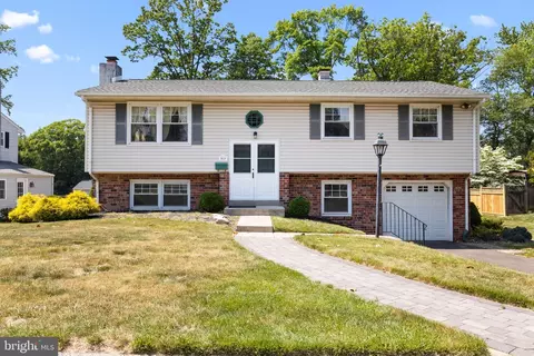 1628 Jill Rd, Willow Grove, PA 19090