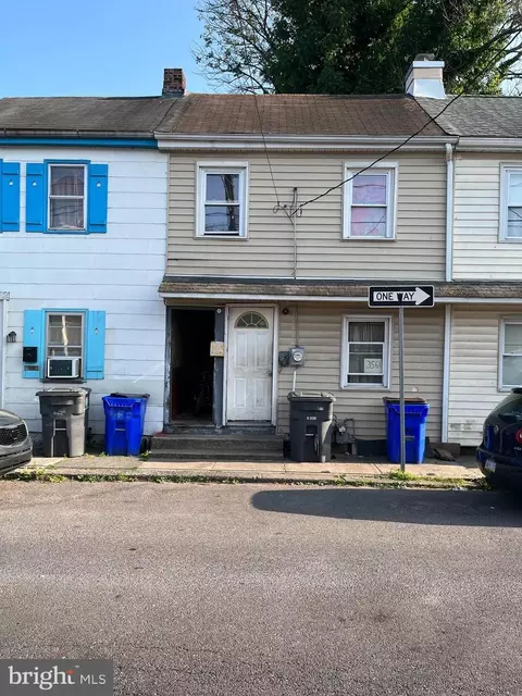 35612 Apple St, Pottstown, PA 19464