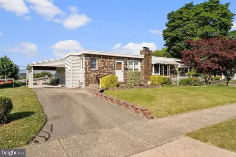 521 Overhill Rd, Conshohocken, PA 19428