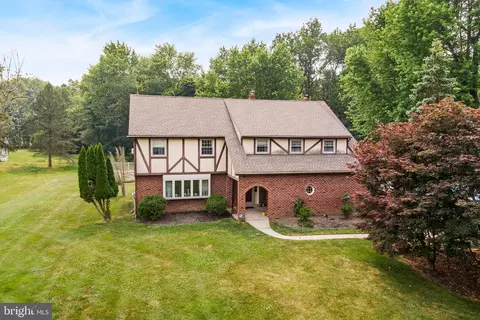 1309 Squire Dr, Ambler, PA 19002