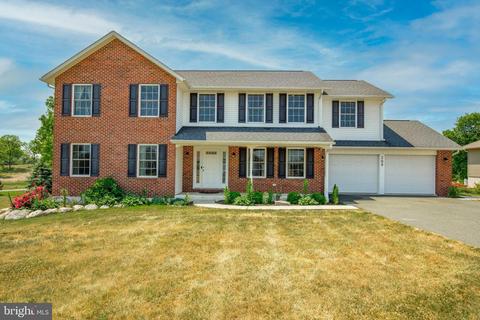 209 Peter Ln, Gilbertsville, PA 19525