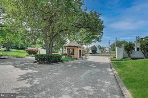 666 W Germantown Pike #1707, Plymouth Meeting, PA 19462