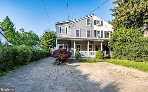 1859 W Marshall St, Norristown, PA 19403