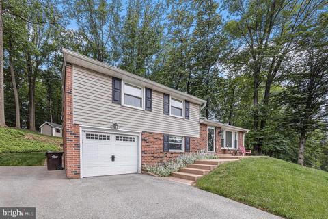 556 Forest Rd, Wayne, PA 19087 photo 3