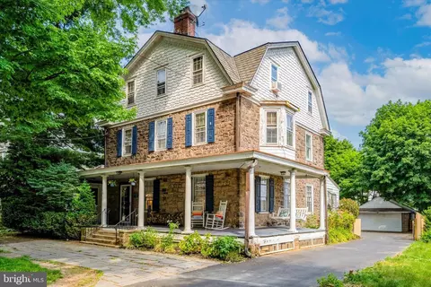 604 Washington Ln, Jenkintown, PA 19046