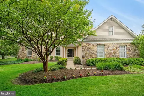 707 Alton Ct, Ambler, PA 19002
