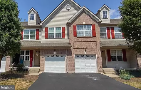 374 Wheatfield Cir, Hatfield, PA 19440