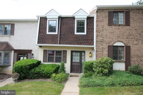 250 Glen Pl #250, Elkins Park, PA 19027
