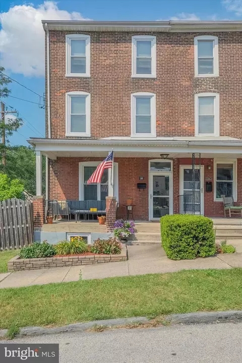148 W 3rd Ave, Conshohocken, PA 19428