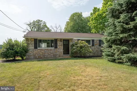 244 Miami Ave, Audubon, PA 19403