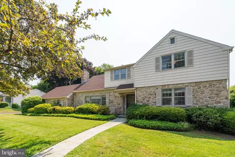 815 Gregory Rd, Jenkintown, PA 19046