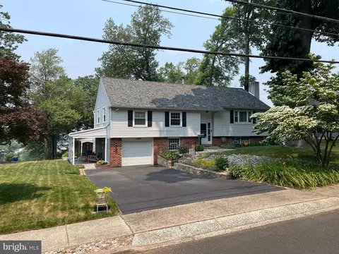 400 Church St, Willow Grove, PA 19090
