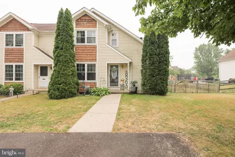 2574 Jean Dr, Hatfield, PA 19440