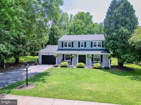 126 Red Rambler Dr, Lafayette Hill, PA 19444
