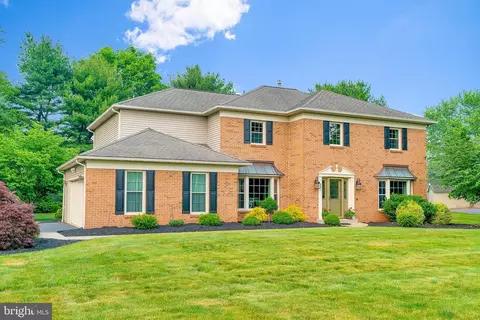 607 Whittaker Pl, Lansdale, PA 19446
