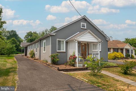 2512 Swamp Pike, Gilbertsville, PA 19525