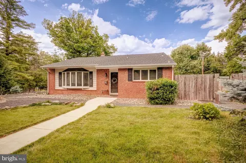 301 Poplar Rd, Flourtown, PA 19031