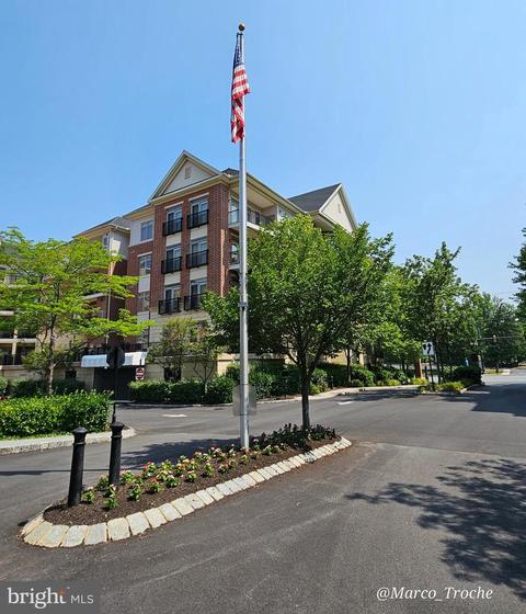 340 Carson Ter, Huntingdon Valley, PA 19006