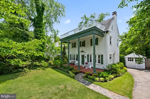 62 W Lodges Ln, Bala Cynwyd, PA 19004