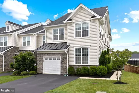 2027 Julia Dr, Conshohocken, PA 19428