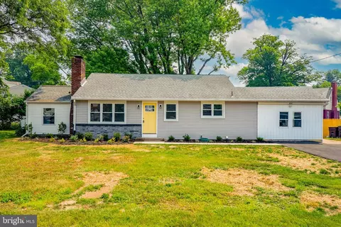 406 Washington Ave, Horsham, PA 19044