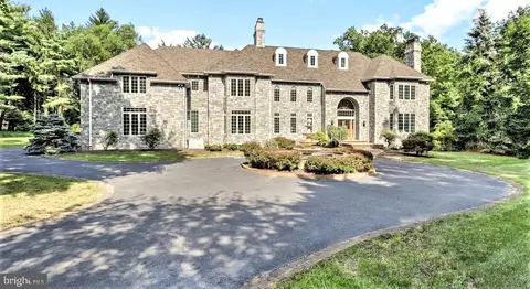 827 Lafayette Rd, Bryn Mawr, PA 19010