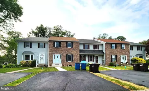 3232 Roxbury Rd, Hatfield, PA 19440