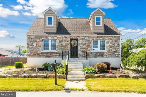 26 S Barry Ave, Norristown, PA 19403