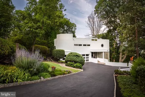 165 Gulph Hills Rd, Wayne, PA 19087