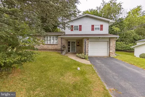 261 Riverview Rd, King Of Prussia, PA 19406