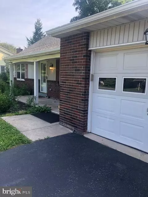 1579 Moore Dr, Gilbertsville, PA 19525