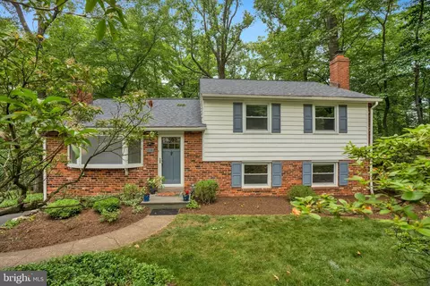 636 Crestwood Rd, Wayne, PA 19087
