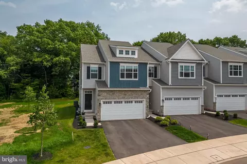 511 Ridgewood Dr, Royersford, PA 19468