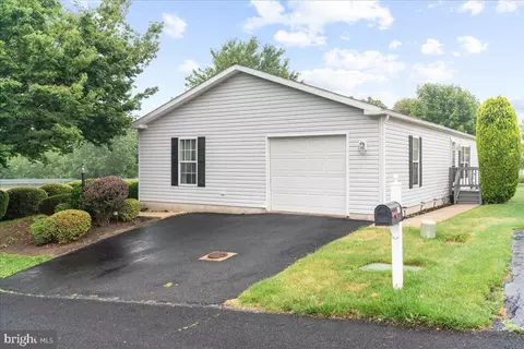 101 Primrose Ln, Royersford, PA 19468