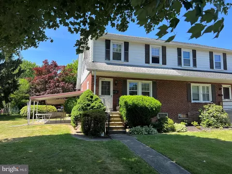 118 E 7th St, Lansdale, PA 19446