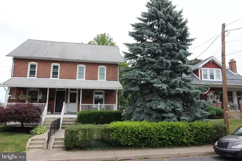 145 S Front St, Souderton, PA 18964