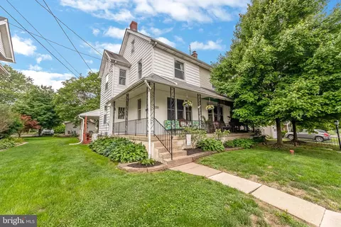 220 W Lincoln Ave, Telford, PA 18969