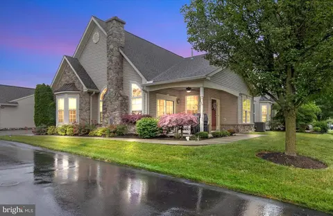 500 Pebble Beach Dr, Royersford, PA 19468