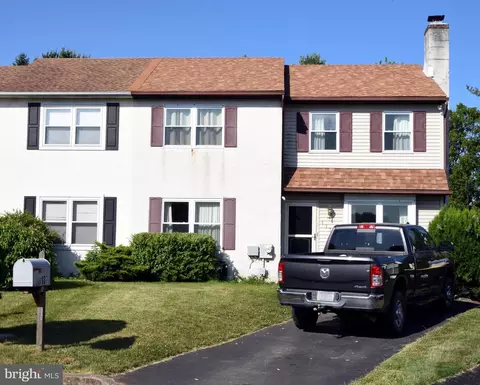 137 Brownstone Ln, Horsham, PA 19044