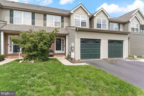 176 Harvard Dr, Collegeville, PA 19426