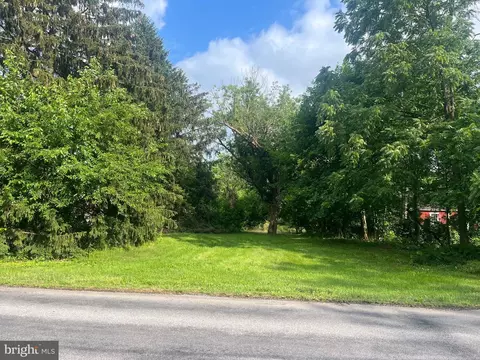 0 Bank St, East Greenville, PA 18041