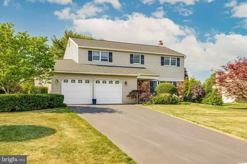 824 Maxwell Pl, Lansdale, PA 19446