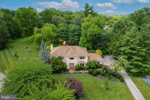 16 Locust Way, Lafayette Hill, PA 19444