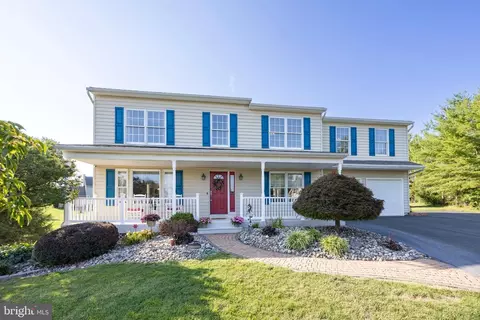 50 Hillside Cir, Gilbertsville, PA 19525