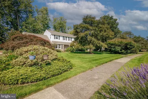 219 Tally Ho Dr, Ambler, PA 19002