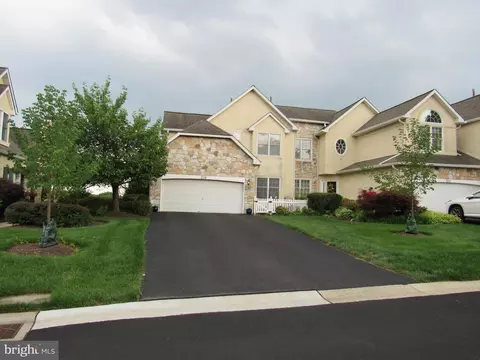 308 Saint Andrews Pl, Blue Bell, PA 19422