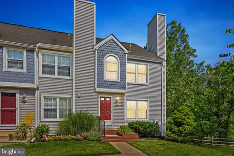 51 Black Watch Ct, Horsham, PA 19044