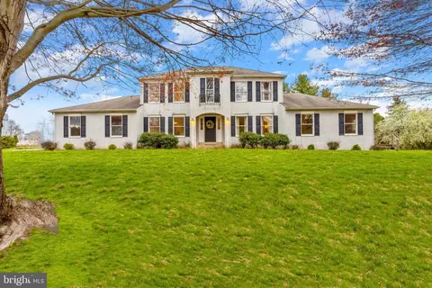 115 Cathedral Dr, North Wales, PA 19454