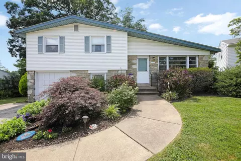 2814 Rossiter Ave, Abington, PA 19001